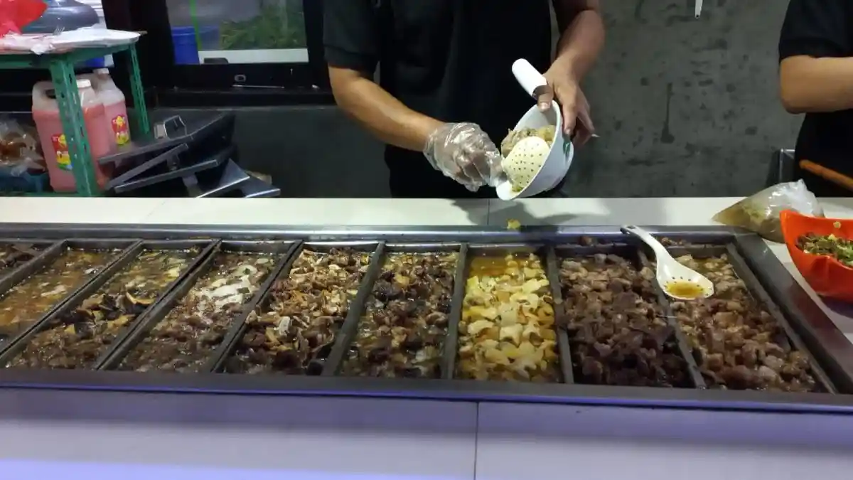 Kuliner Jakarta dan Sekitarnya, Bakso Kameumeut Isiannya Mulai dari Kepala Sampai Bagian Ekor Sapi