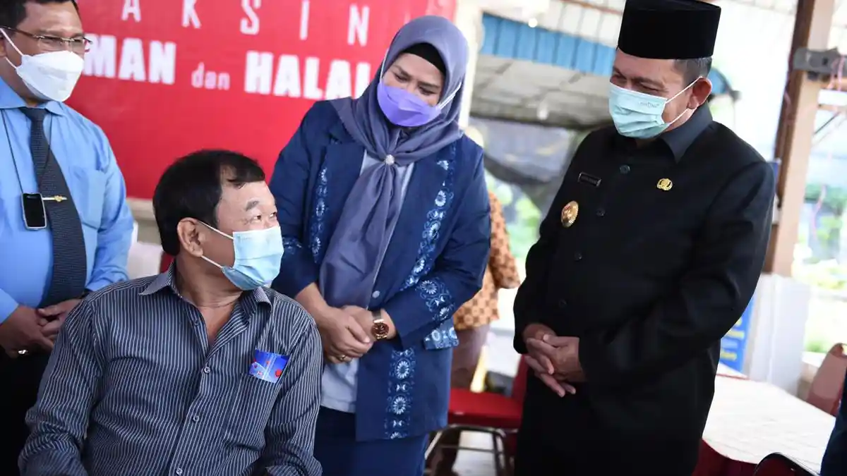 Gubernur Kepri Ansar Ahmad: Vaksinasi Corona Menumbuhkan Rasa Percaya Diri