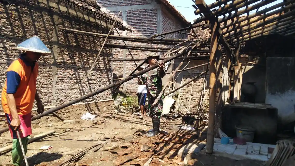 Bedah Rumah di Kendal, Biat Harap Rumah Barunya Nyaman untuk Anak dan Istrinya