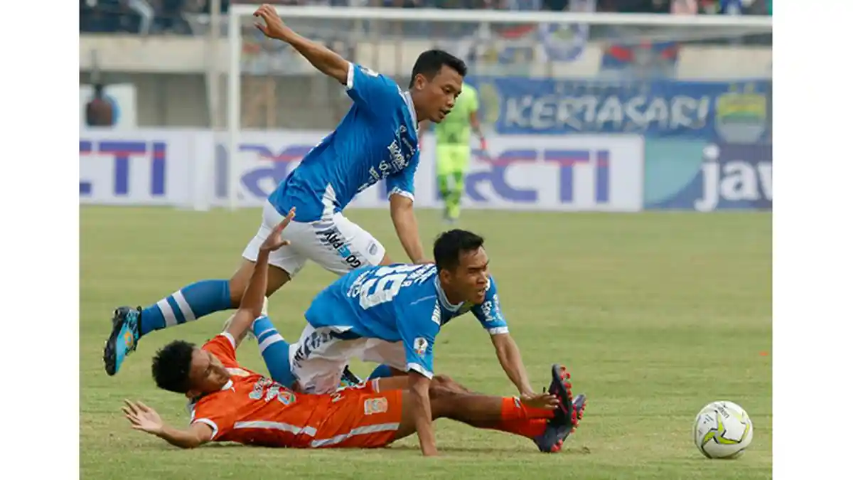 BREAKING NEWS: GOOOL, Persib Bandung Jebol Gawang PSS Sleman, Pencetaknya Bukan Pemain Asing Baru