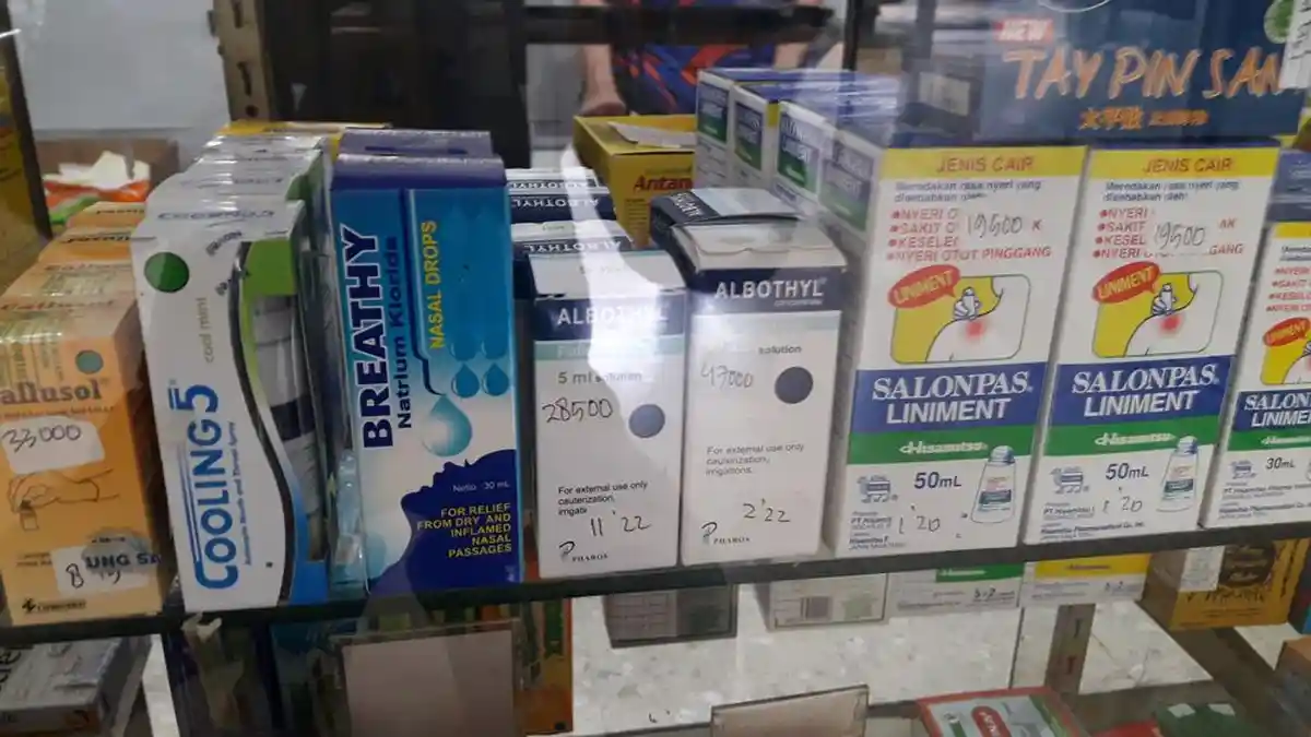 Izin Edar Dibekukan, Tapi Albothyl Masih Bisa Ditemukan di Banyak Apotek di Bandung