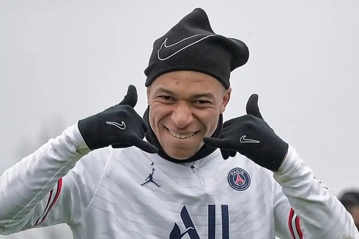 Presiden Prancis Sampai Turun Tangan Supaya Mbappe Tidak Hengkang Dari PSG