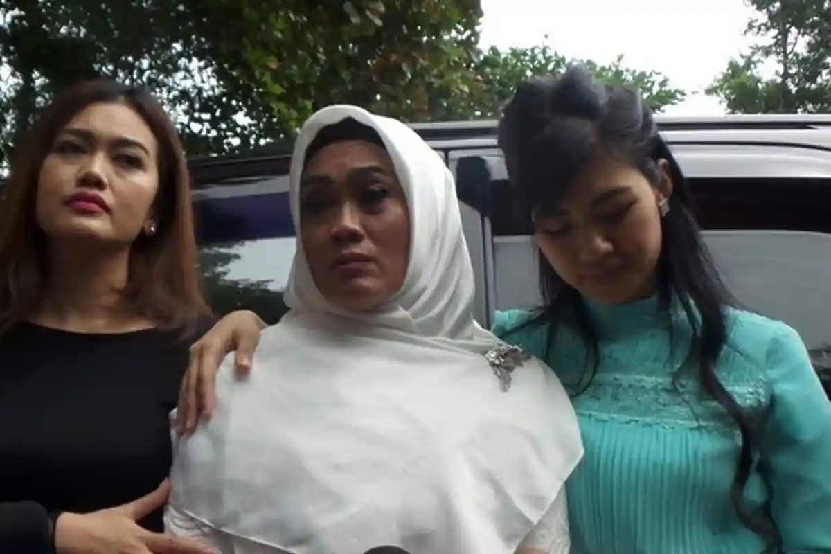 Nia Anggia Alami Hal Tak Terduga setelah Pulang dari Makam Jupe Bersama Perempuan Indigo