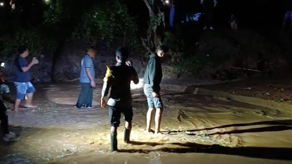 Kronologi Lengkap Ibu Muda dan Anaknya Hanyut di Sungai Paguyaman Gorontalo