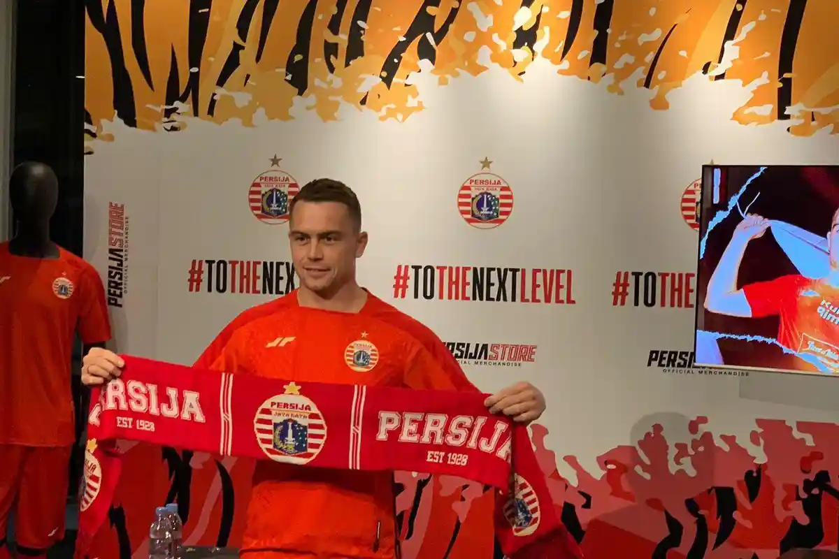Pelatih Persija Jakarta Thomas Doll Senang bisa Rekrut Pemain Asing Maciej Gajos, Ini Alasannya