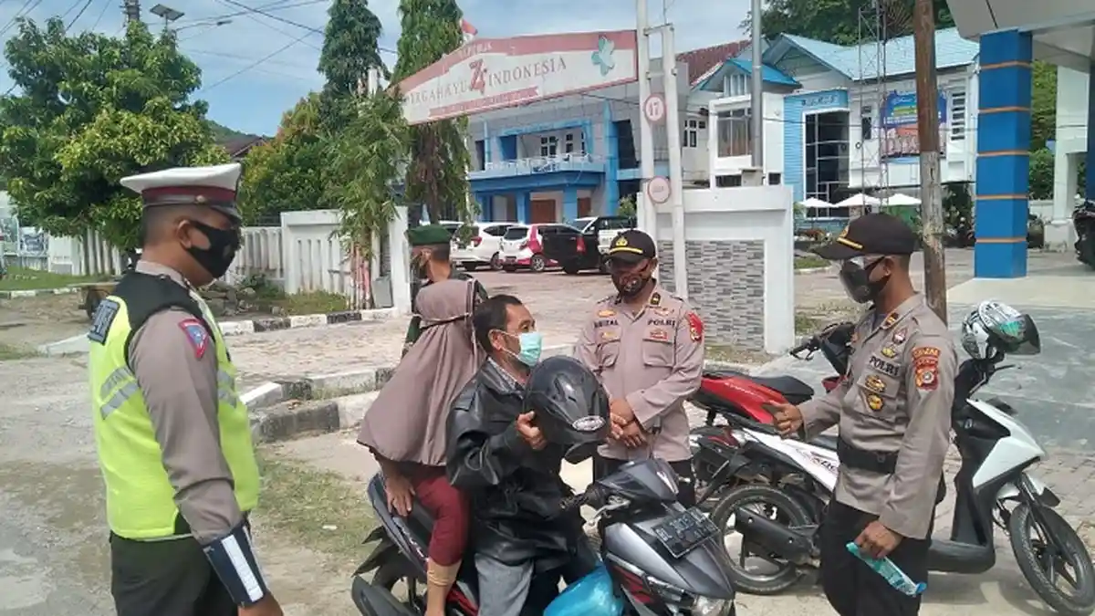 Operasi Lilin Selawah 2020 di Aceh Selatan Diisi dengan Aksi Bagi-bagi Masker, Ini Lokasinya