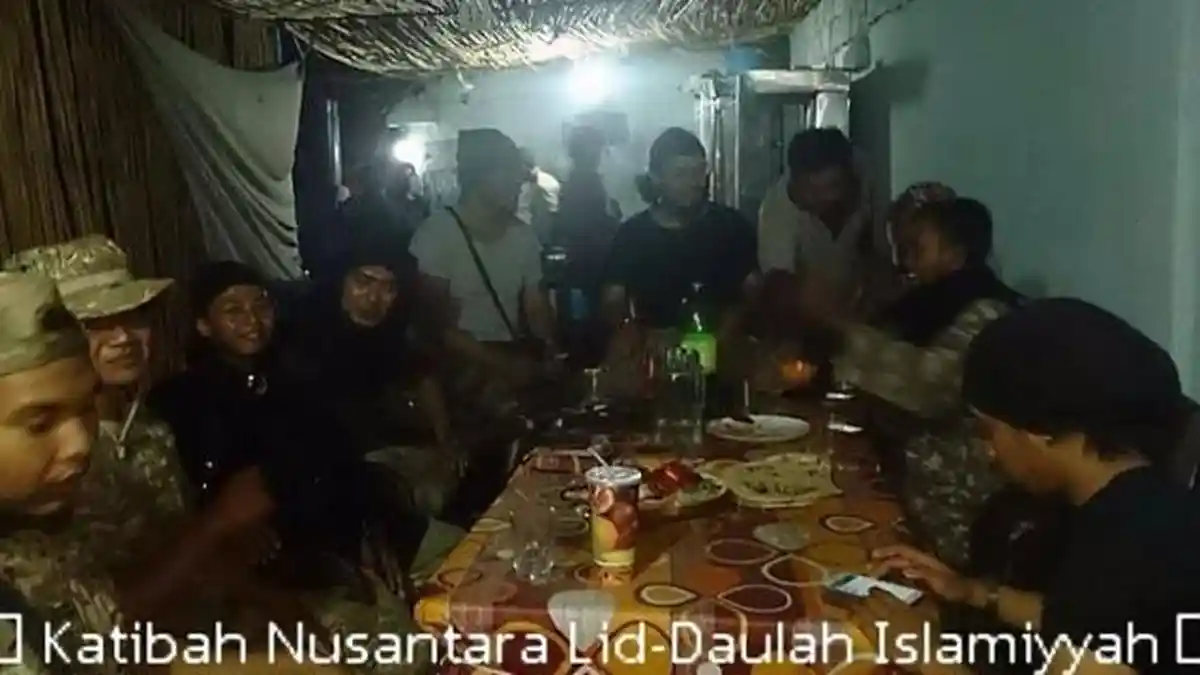 Pejuang ISIS dari Malaysia dan  Indonesia  Bentuk  Satuan  Militer