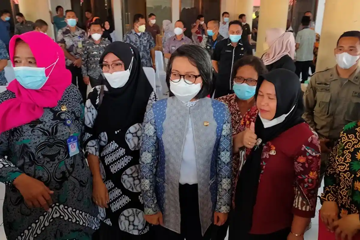 Begini Komentar Bupati Bolmong Yasti Mokoagow Terkait Rencana Penghapusan Tenaga Honorer