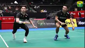 Pasangan-Ganda-Putra-Indonesia-di-turnamen-Singapore-Open-2023-FajarRian.jpg