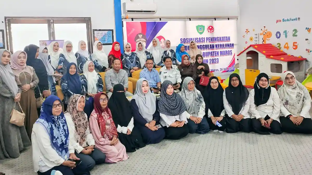 BAK Bedah Teori Knowledge Driven Of Economy di Sosialisasi Unggulan Dekranasda dan DPK Maros
