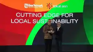 Menteri-Perindustrian-Agus-Gumiwang-Kartasasmita-dan-CEO-Tribun-Network-Dahlan-Dahi.jpg