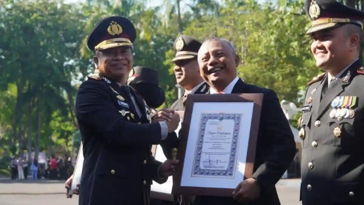 Satreskrim Polrestabes Surabaya Raih 6 Penghargaan pada Hari Bhayangkara ke-80 - Surya.co.id