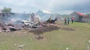 Rumah-terbakar-di-Pantai-Amal-01-01042026jpg.jpg
