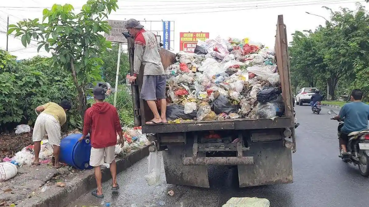 Untuk Pengawasan, Operator Mesti Pasang GPS di Seluruh Armada Angkutan Sampah