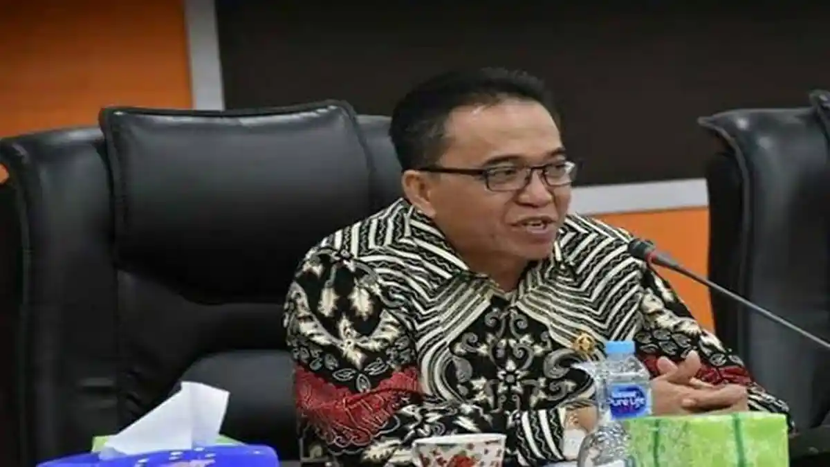 Hardiknas, DPRD Kalbar Minta Pemda Tingkatkan Kualitas Dan Kesejahteraan Guru