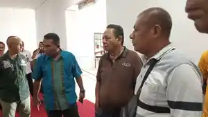 KONTRAKTOR-MENGAMUK-Puluhan-kontraktor-di-Kabupaten-Ende.jpg