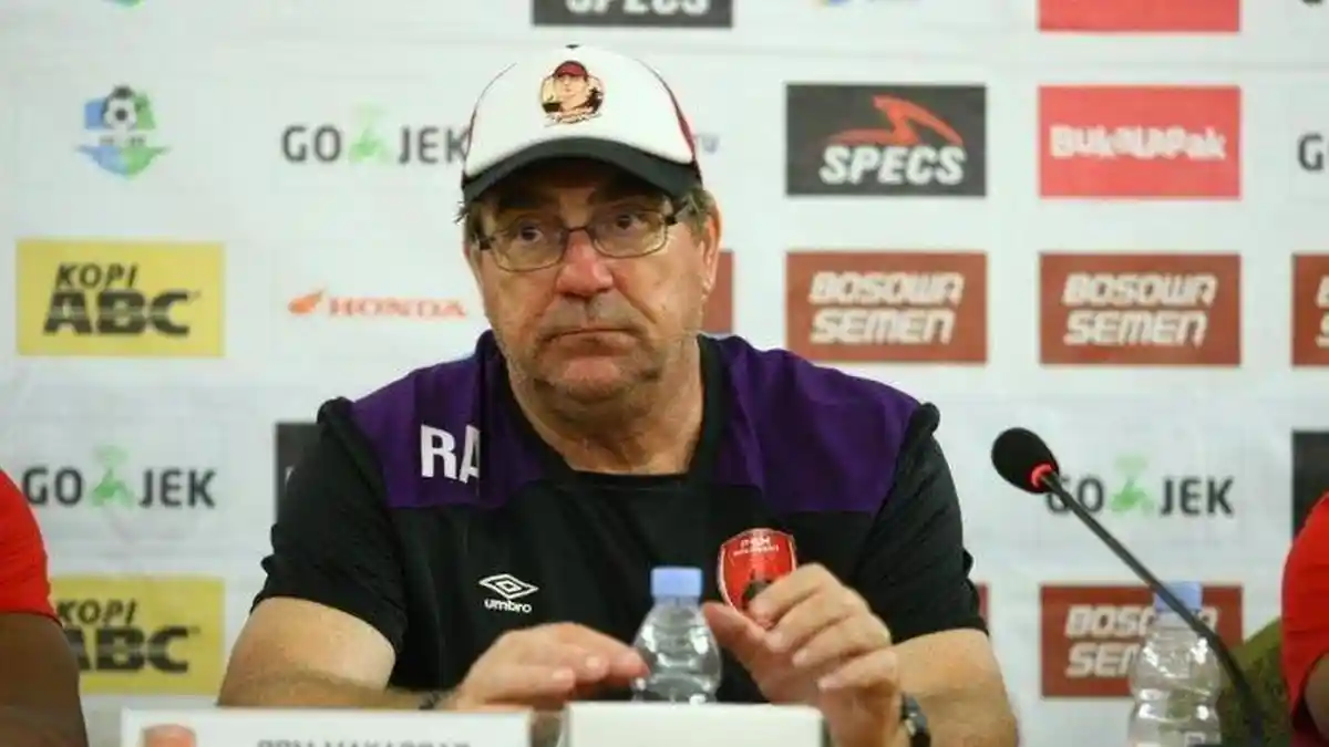 Ini Jawaban Robert Alberts Soal Mundur dari PSM! Benarkah Alasan Kesehatan? Baca Kiprahnya