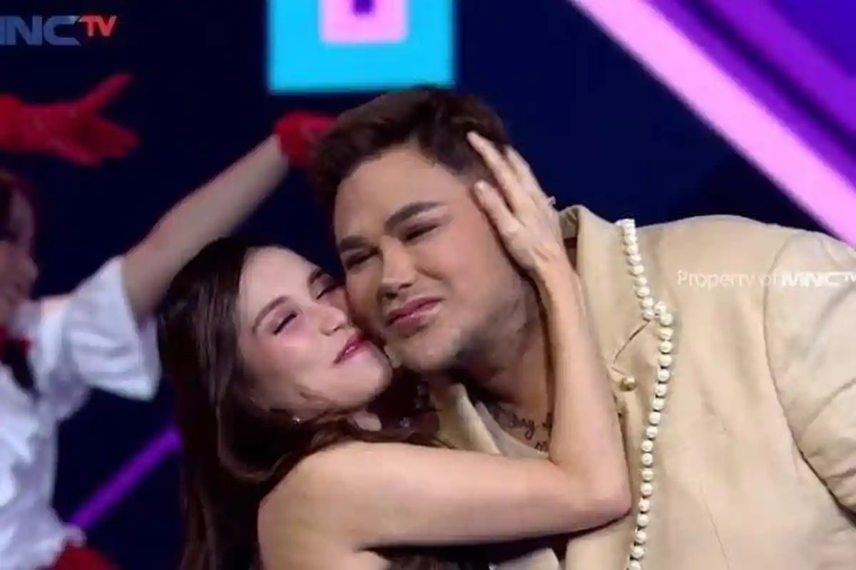 Ivan Gunawan Tinggalkan Brownis, Ayu Ting Ting Menangis