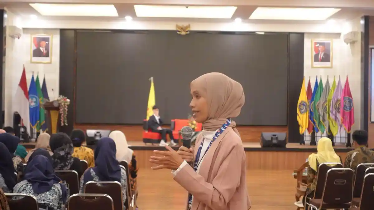Seminar Invest and Conquer UNIMMA Bekali Generasi Muda Kemandirian Finansial