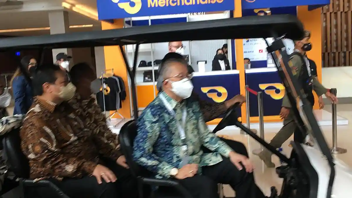 Menko Airlangga Targetkan Penjualan Otomotif Mencapai 850.000 di 2021