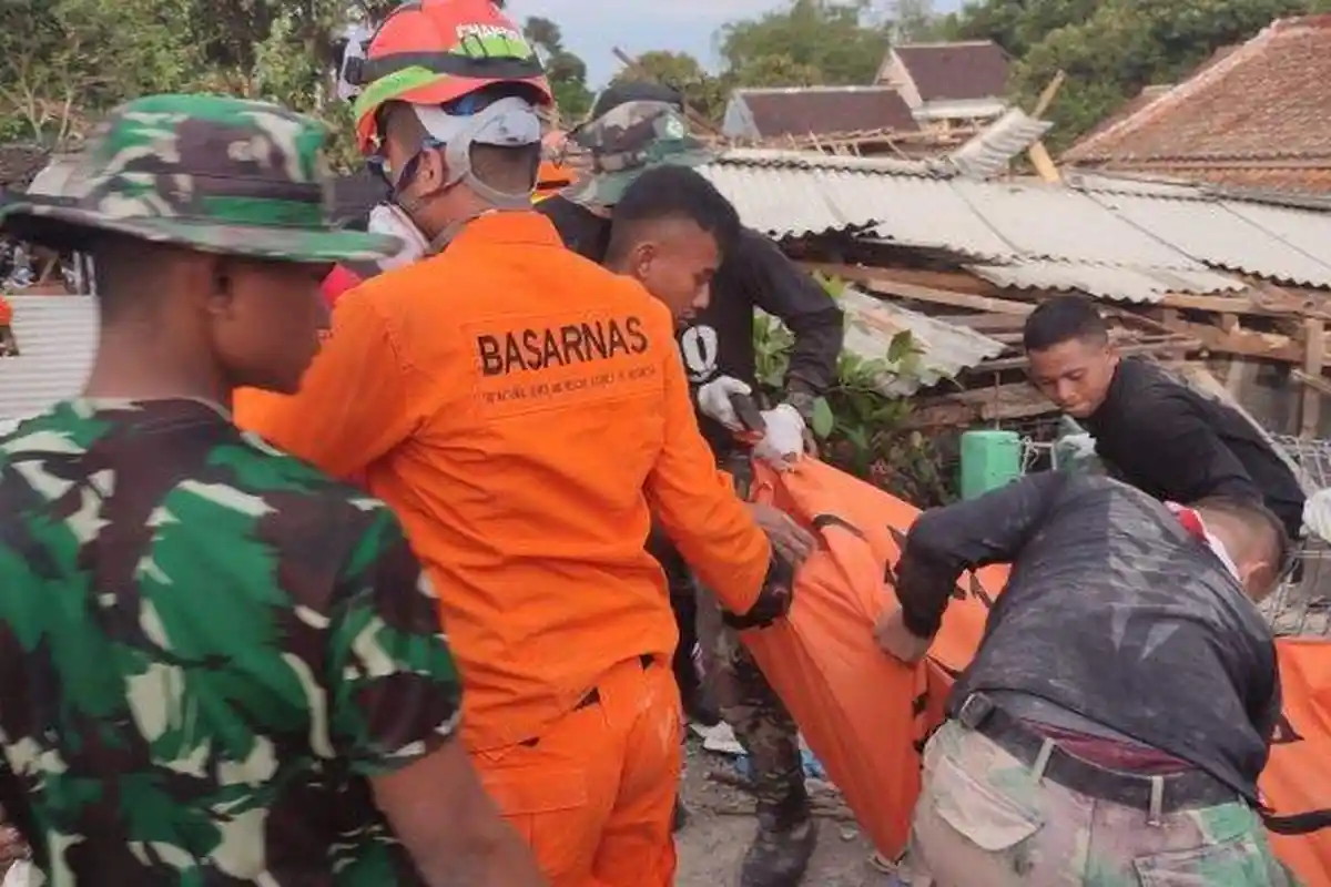 PILU 4 Hari Tertimbun Longsor Gempa Cianjur, Ibu dan Anak Ditemukan Meninggal Berpelukan