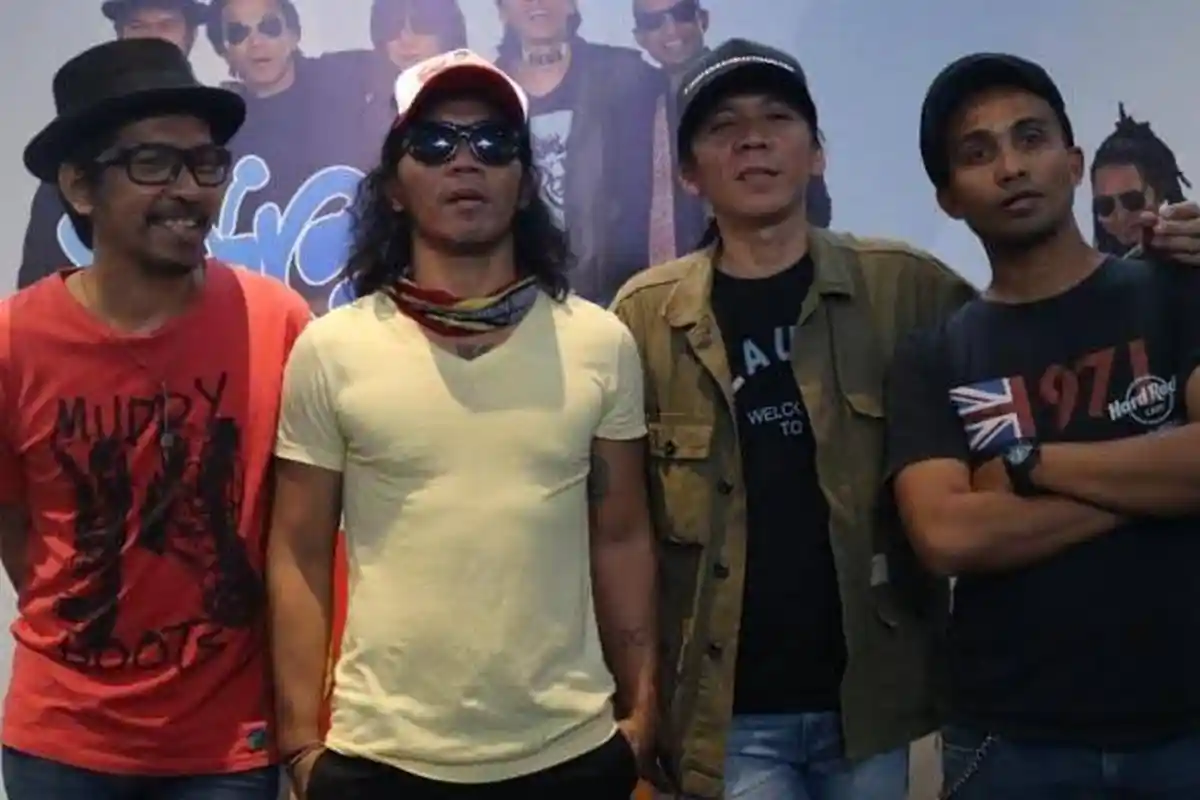 Chord Gitar ''Balikin'' - Slank: Balikin, Oh oh Balikin, Kehidupanku yang Seperti Dulu Lagi