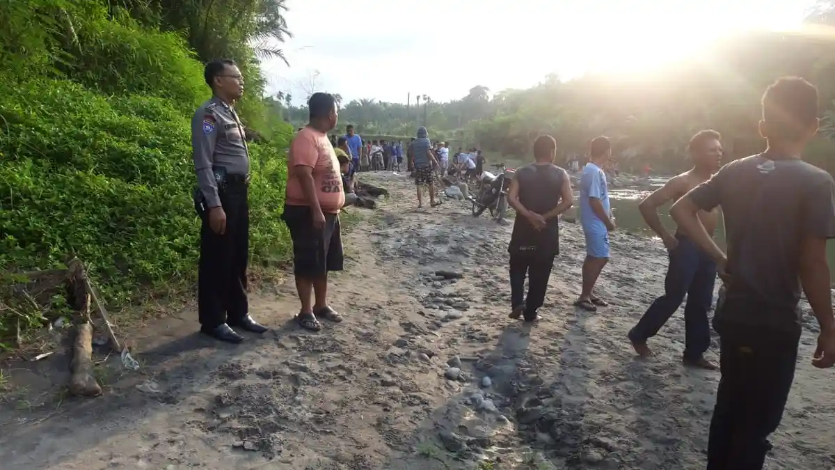 Polisi dan Warga Masih Cari Bocah SD yang Hanyut di Sungai Bingai