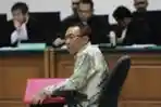 jero-wacik-jalani-sidang-perdana-di-pengadilan-tipikor_20150922_161209.jpg