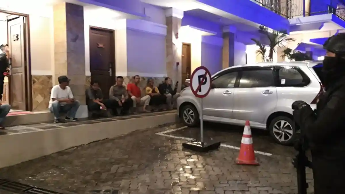 Bawa Pemindai Bom, Polisi juga Periksa Setiap Kamar di Hotel Bukit Randu