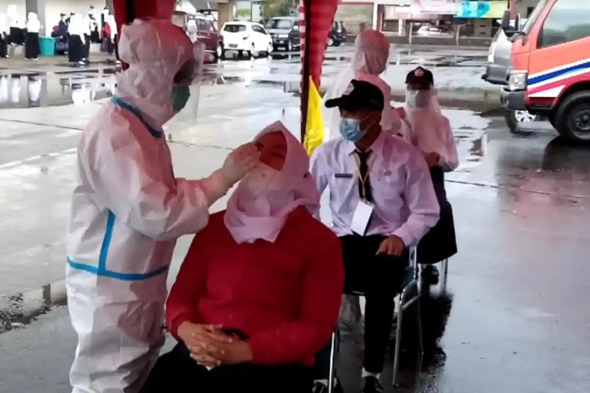 Awas Kasus Covid-19 Dari Prajabatan CPNS di Graha Widya Surabaya, 36 CPNS Tulungagung Reaktif