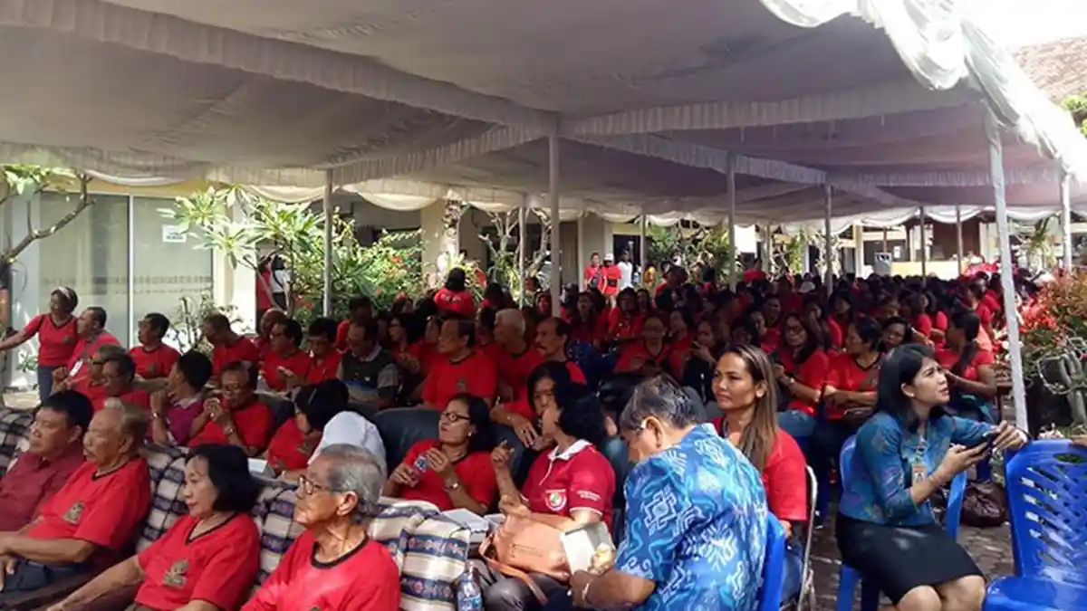 Sekda Denpasar Hadir di Reuni Akbar SMK Pembangunan Denpasar