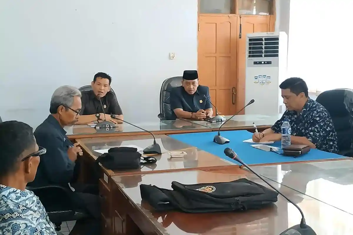 Bermasalah Sejak 1995, Warga Tanetang Bira Mengadu ke DPRD Bulukumba