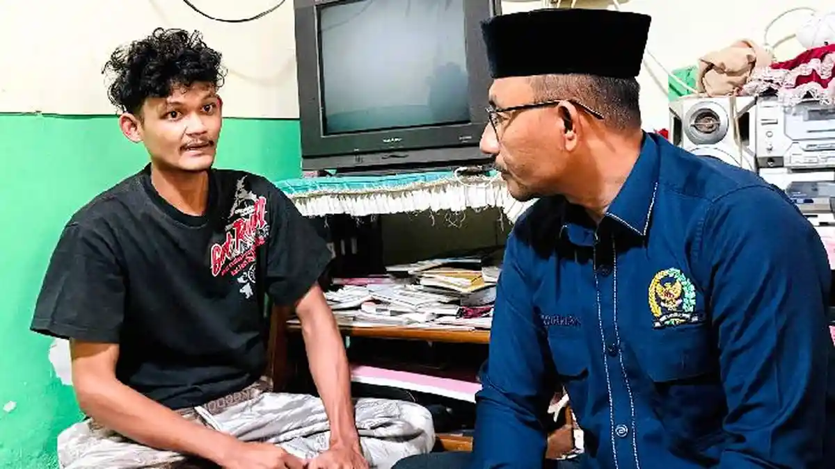 Haji Uma Fasilitasi Pemulangan Muhammad Rizki, Warga Aceh Korban TPPO yang Terlantar di Kamboja - Serambinews.com