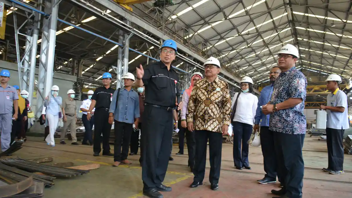 Kunjungi PT. INKA, Komisi V Dukung Produksi Kereta Dalam Negeri