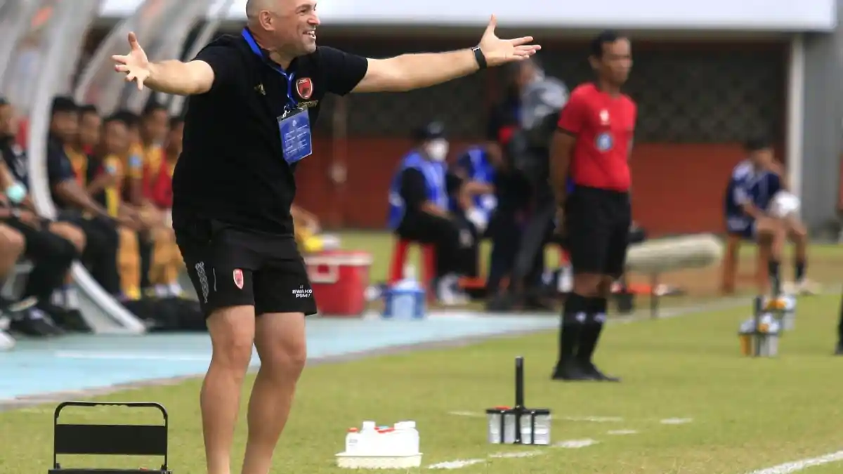 Dikenal Sangat Atraktif, Bernard Tavares: Pelatih Tidak Boleh Diam