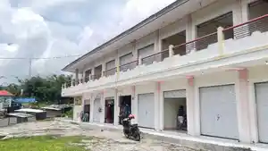 pasar-bobou-ngada-sepi.jpg