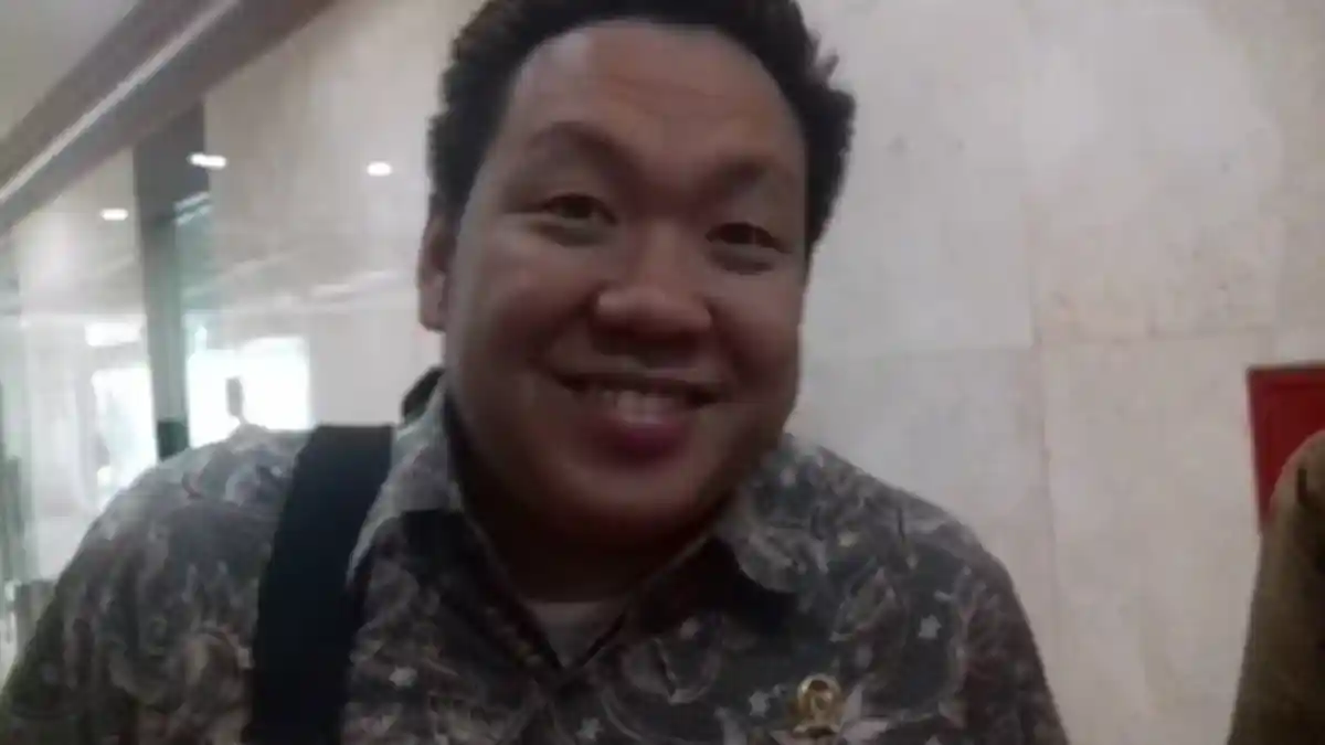 Anggota Komisi I Sindir Ketua Pansus RUU Anti Terorisme 'Lelet'