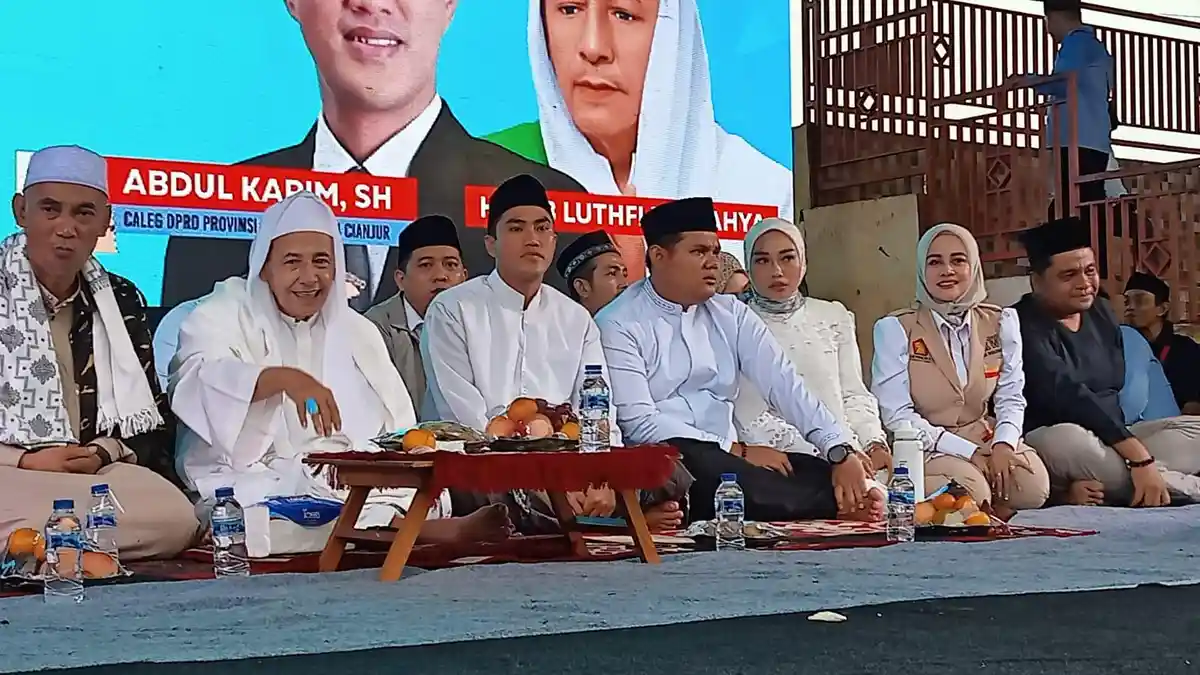 Sambut Pemilu Damai, Warga Antusias Ikuti Istigasah Bersama Habib Luthfi Bin Yahya