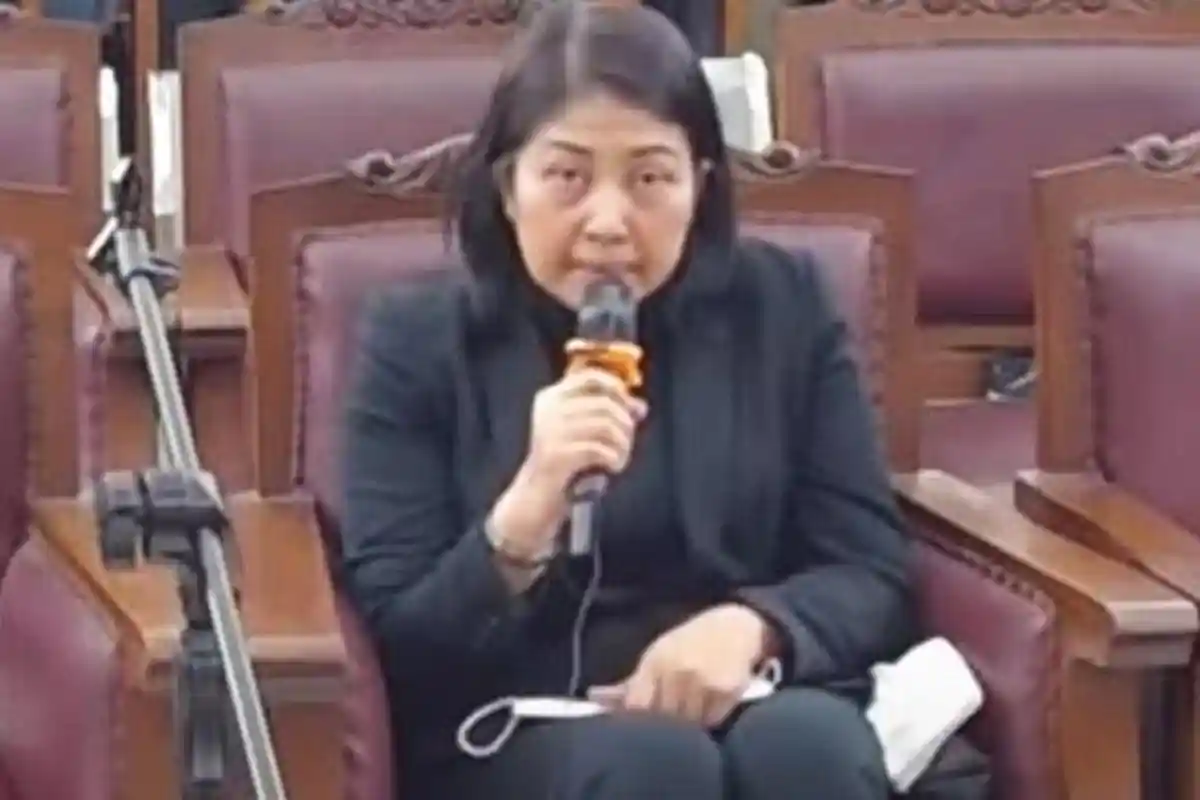 Sambil Menangis Tersedu-sedu, Putri Chandrawathi Ceritakan Kronologis Brigadir J Lakukan Pelecehan