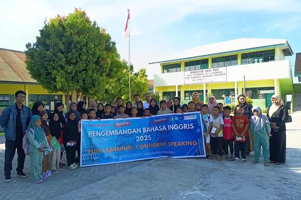 Palm Tree Institute Beri English Outdoor Class Kepada Siswa SD dan MTs Di Tondo