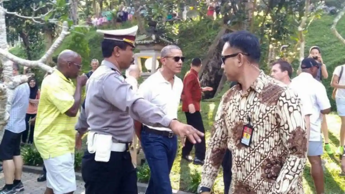Kisah Ini Bikin Kaget Obama dan Rombongan Saat Kunjungi Candi Borobudur