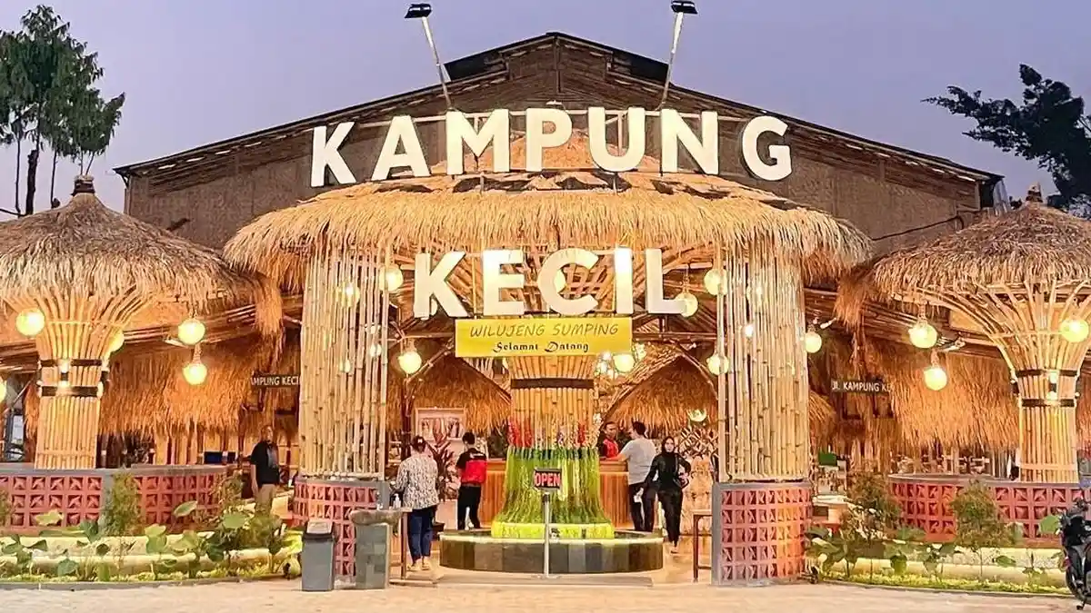 Kampung Kecil, Tempat Wisata Kuliner yang Menyuguhkan Hidangan Sunda dengan Nuansa Bali