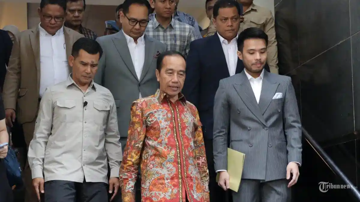 Jika Ijazah Jokowi Terbukti Palsu, Mahfud MD: Tetap Sah Jadi Presiden tapi Bisa Dipidana