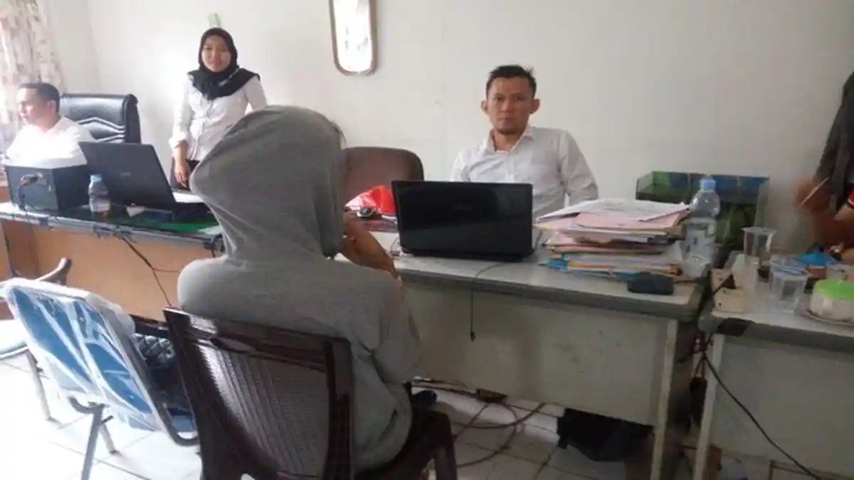 Pemilik Salon Ini Diperiksa Polisi Dugaan Cabuli Remaja Pria, Katanya Suka Sama Suka