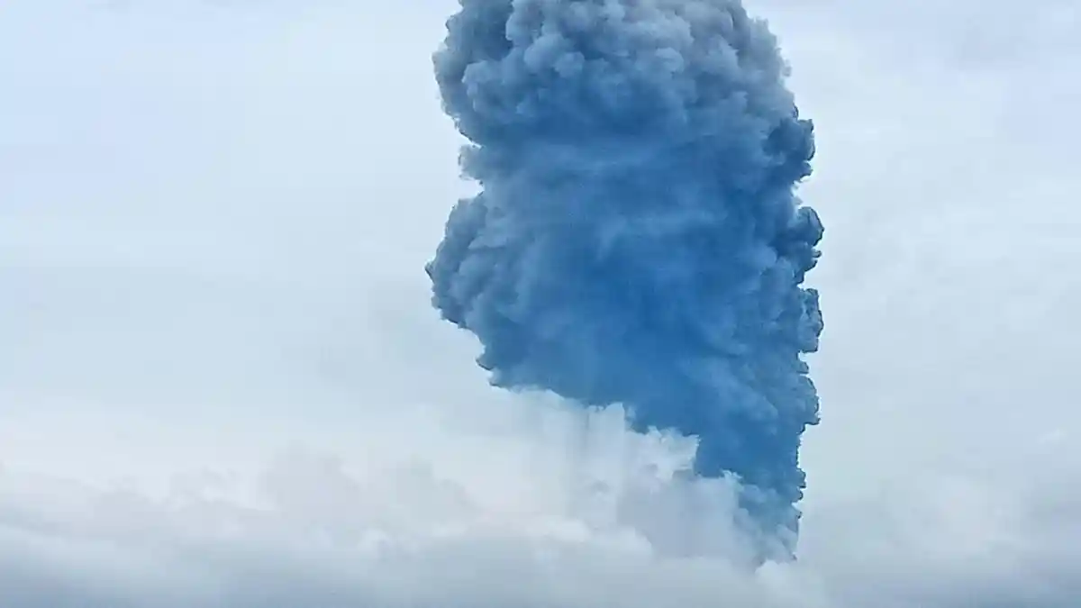 Fakta Gunung Dukono di Halmahera Utara yang Erupsi Lagi hingga Muntahkan Abu Vulkanik 3.800 Meter