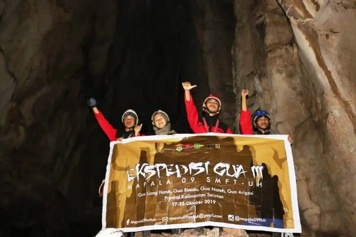 Ini Dia 'Raksasa' Penghuni Gua Terdalam di Pulau Borneo! Temuan Tim Susur Gua Mapala 09 FT Unhas - tim-ekspedisi-gua-iii-mapala-09-ft-unhas-yang-menelusur-perut-bumi-borneo-2.jpg