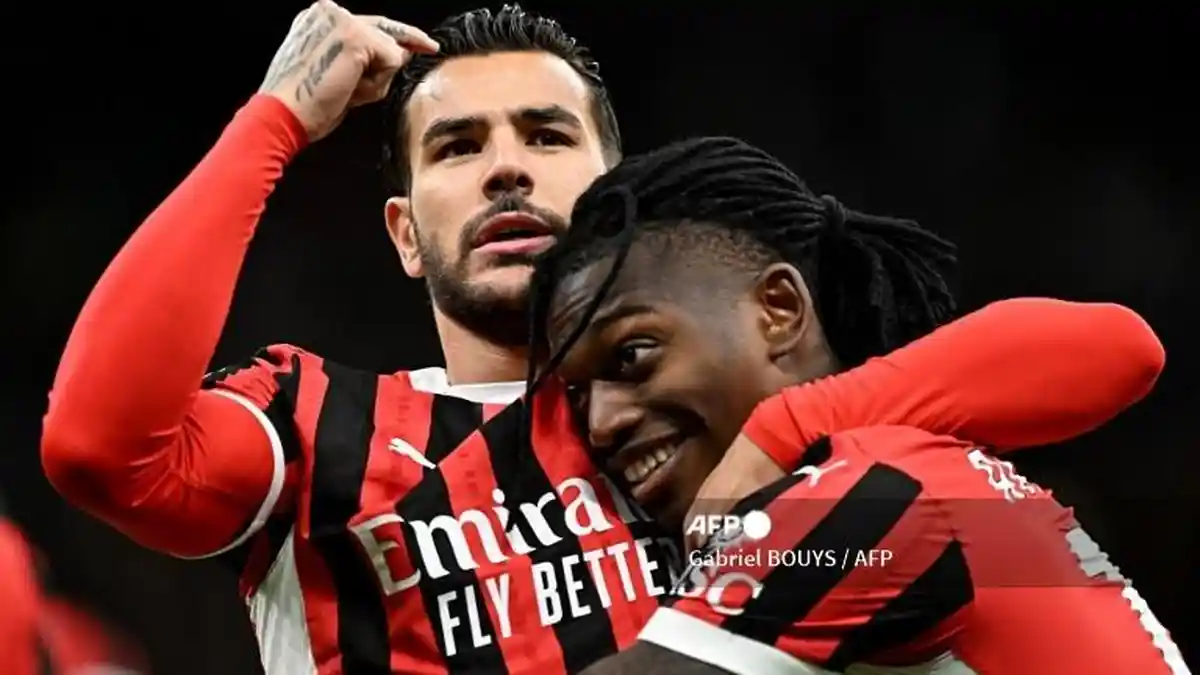AC MILAN: Theo Hernandez Bisa Pergi dengan Satu Syarat
