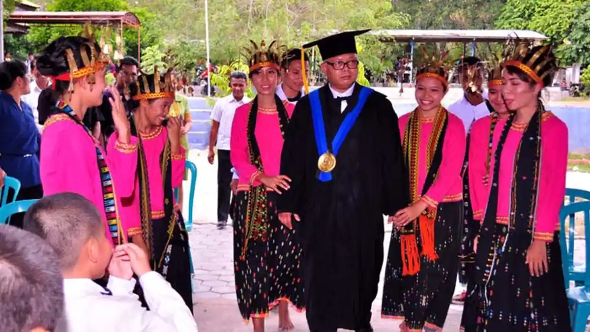 Kabar Duka Datang dari Undana, Dosen Kimia, Prof. Yohanes Buang Meninggal Dunia