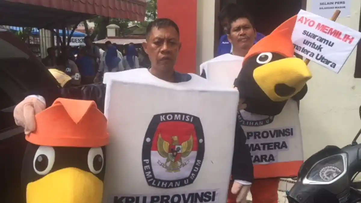 Inilah Sosok di Balik Badut Maskot Beo Nias untuk Pilgub Sumut ...