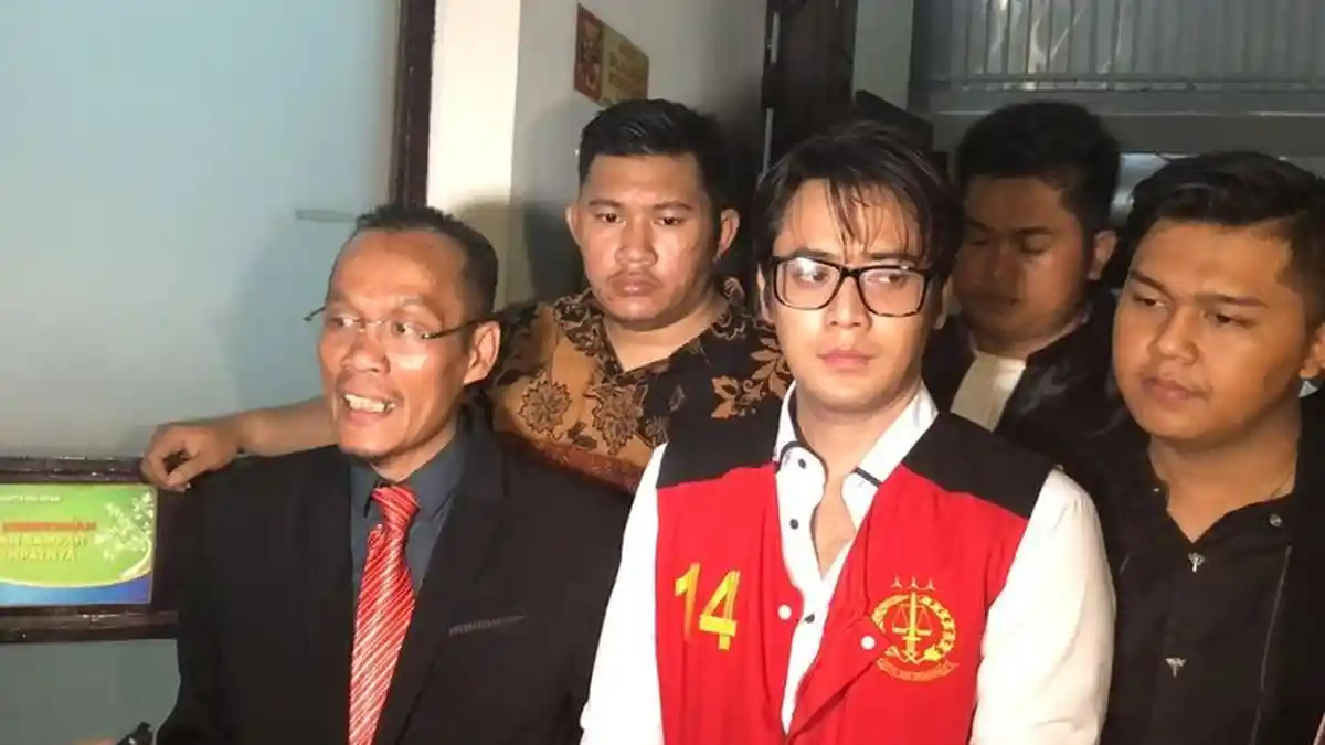 Kriss Hatta Dituntut 10 Bulan Penjara Terkait Kasus Pemukulan Terhadap Anthony Hilenaar